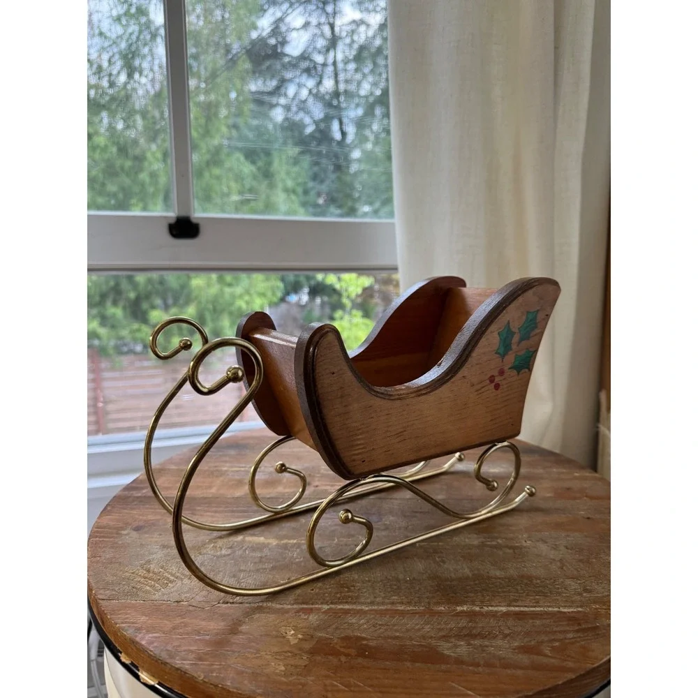 Vintage Wooden Christmas Sleigh Decor Gold Metal Runners Holly Hand Painted 9